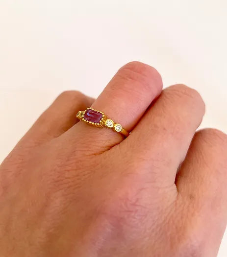 Isaura Gemstone ring